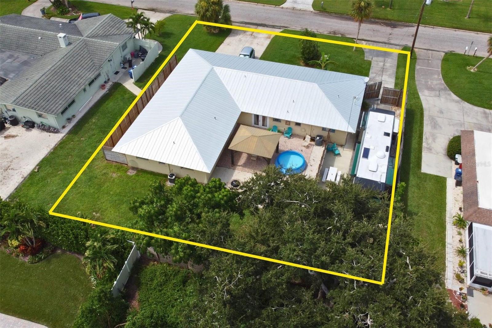 SOUTHPOINTE SHORES - Residential Income