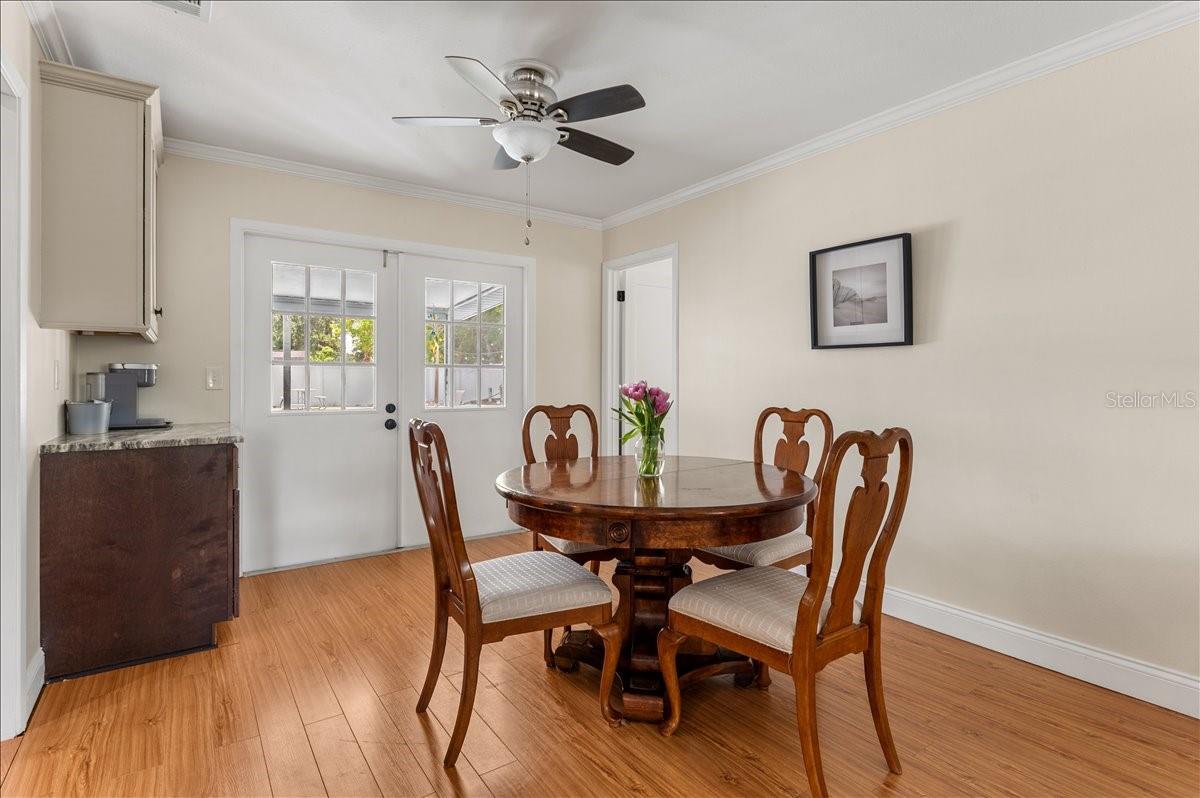 PINE LAKES - Residential