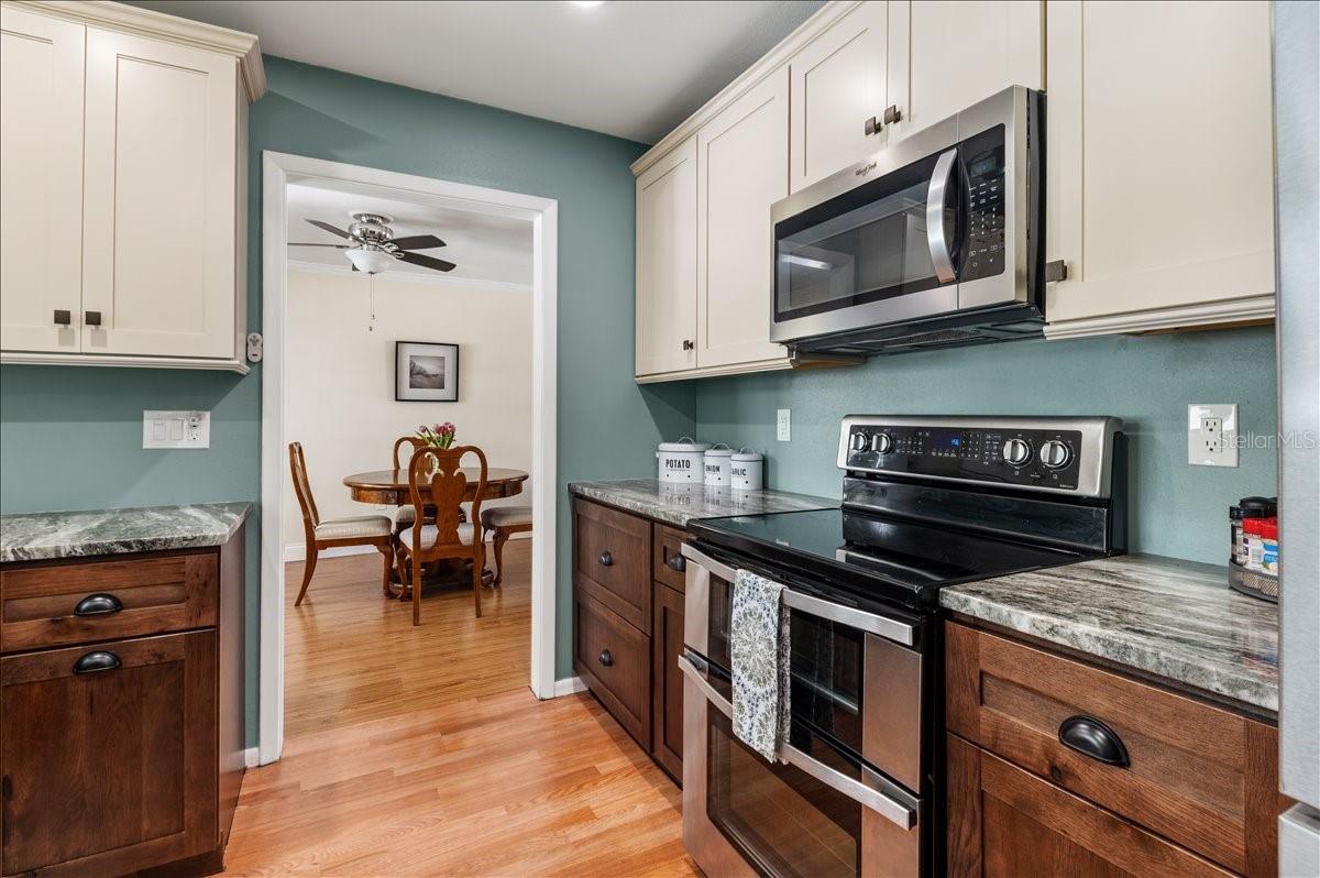 PINE LAKES - Residential