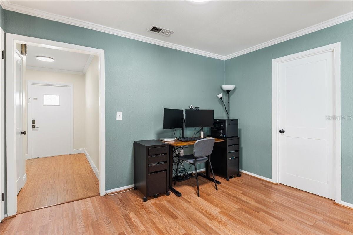 PINE LAKES - Residential