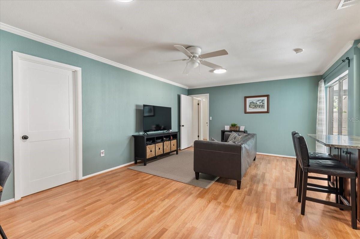 PINE LAKES - Residential
