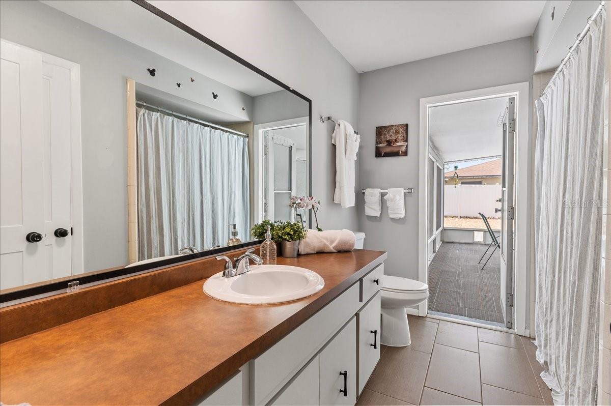 PINE LAKES - Residential