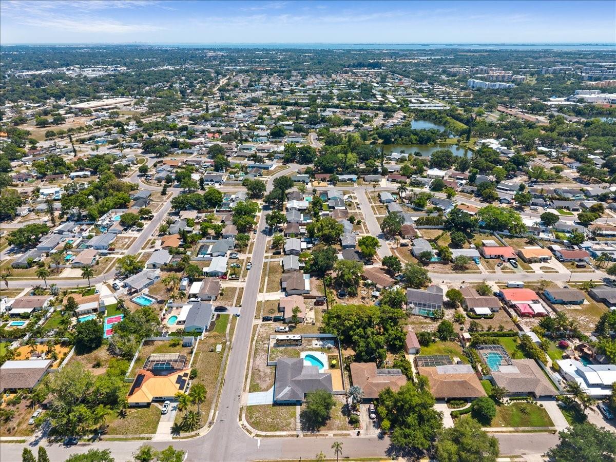 PINE LAKES - Residential