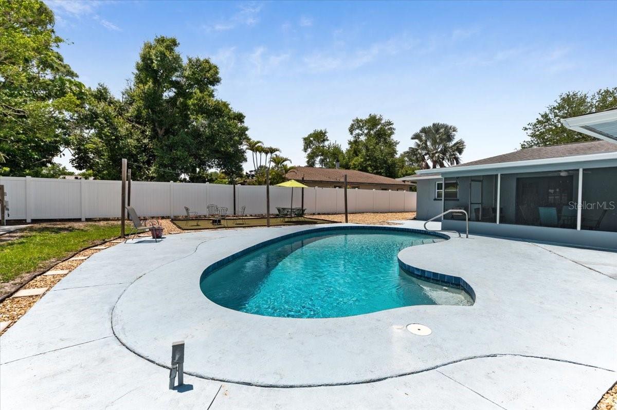 PINE LAKES - Residential