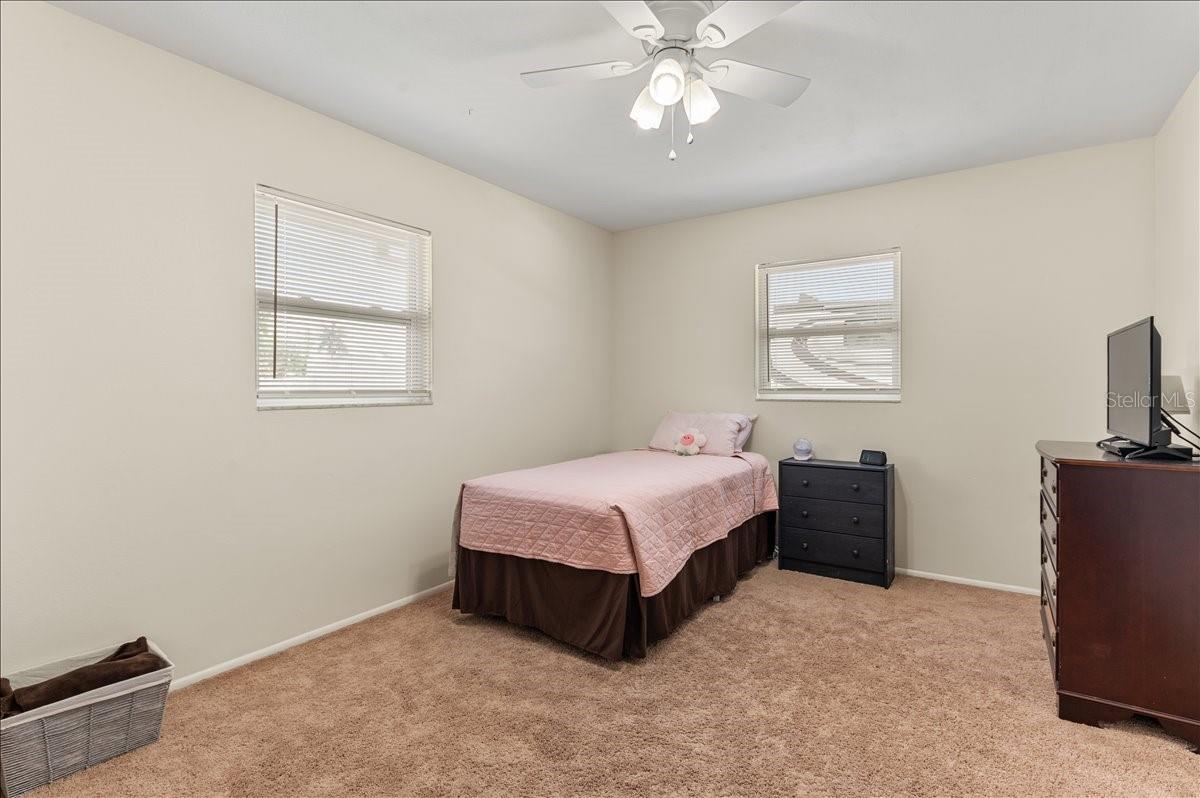 PINE LAKES - Residential