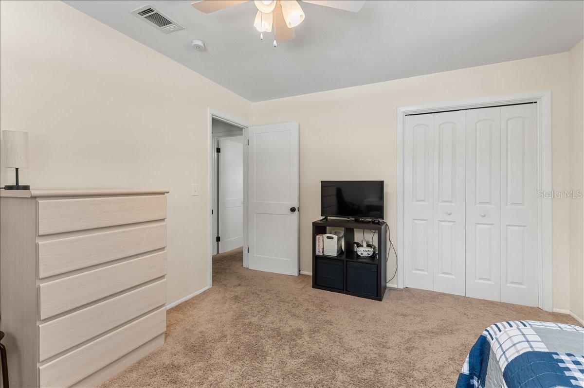 PINE LAKES - Residential