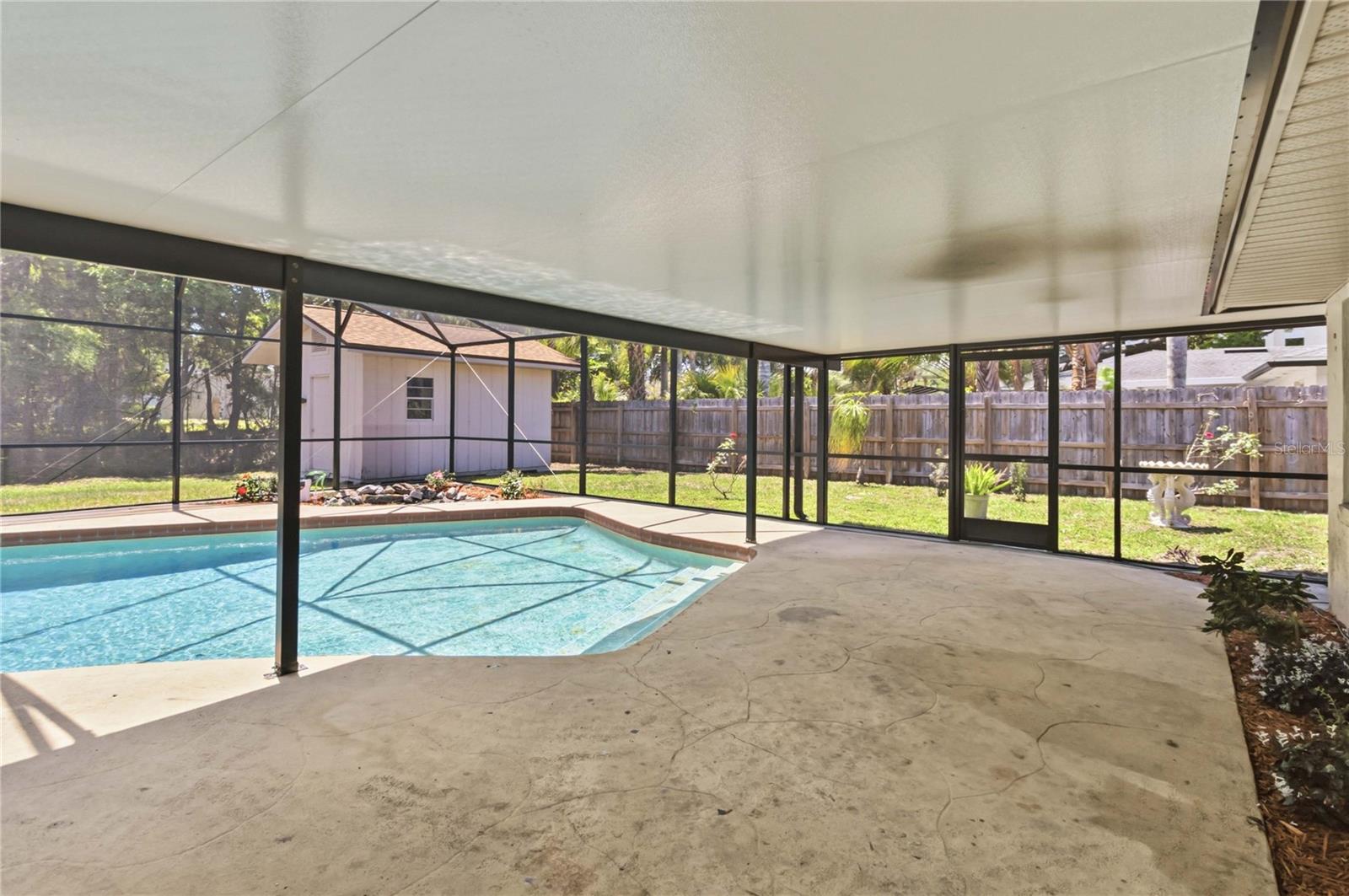 RIVER OAKS - Residential