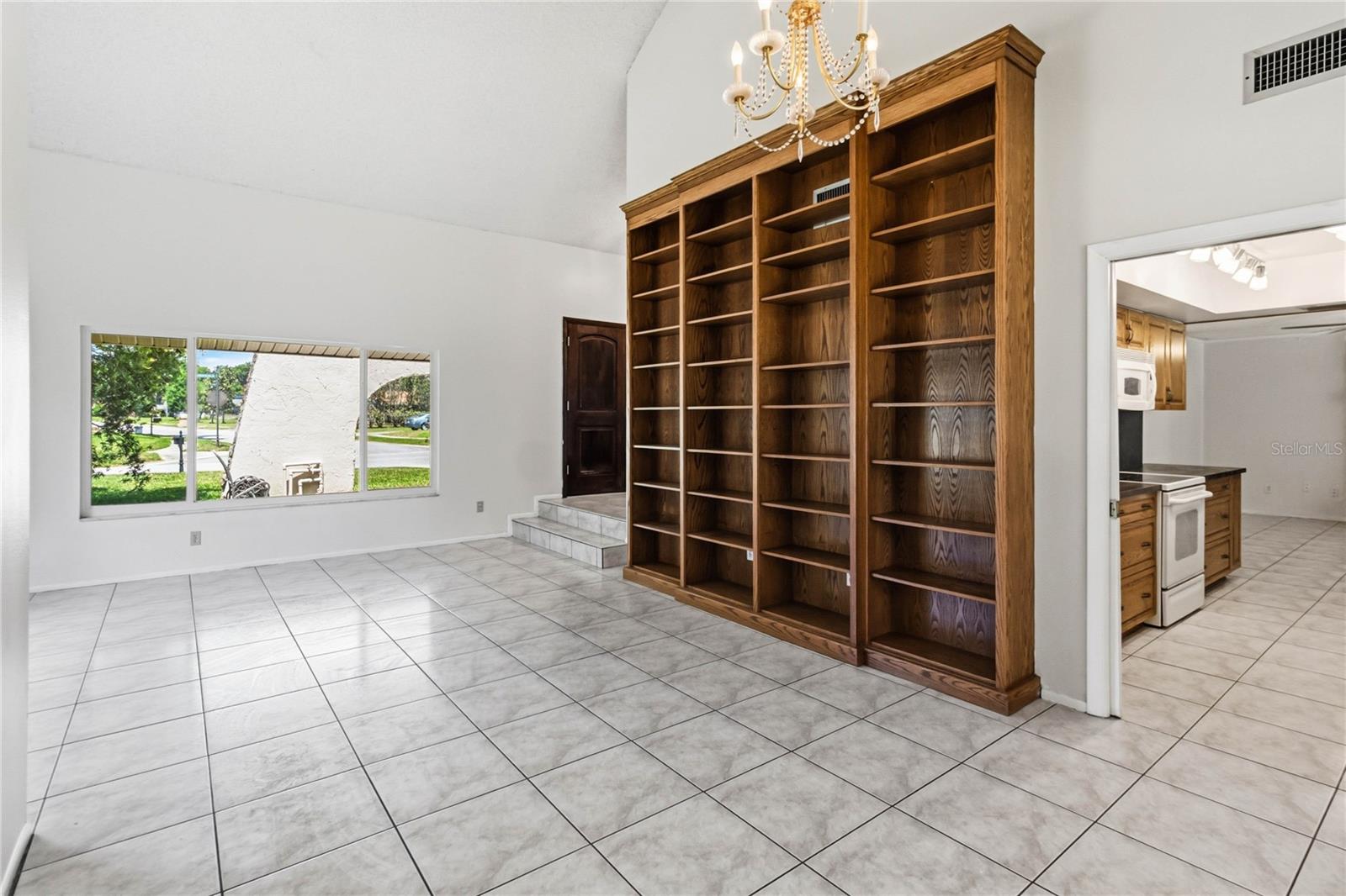 RIVER OAKS - Residential