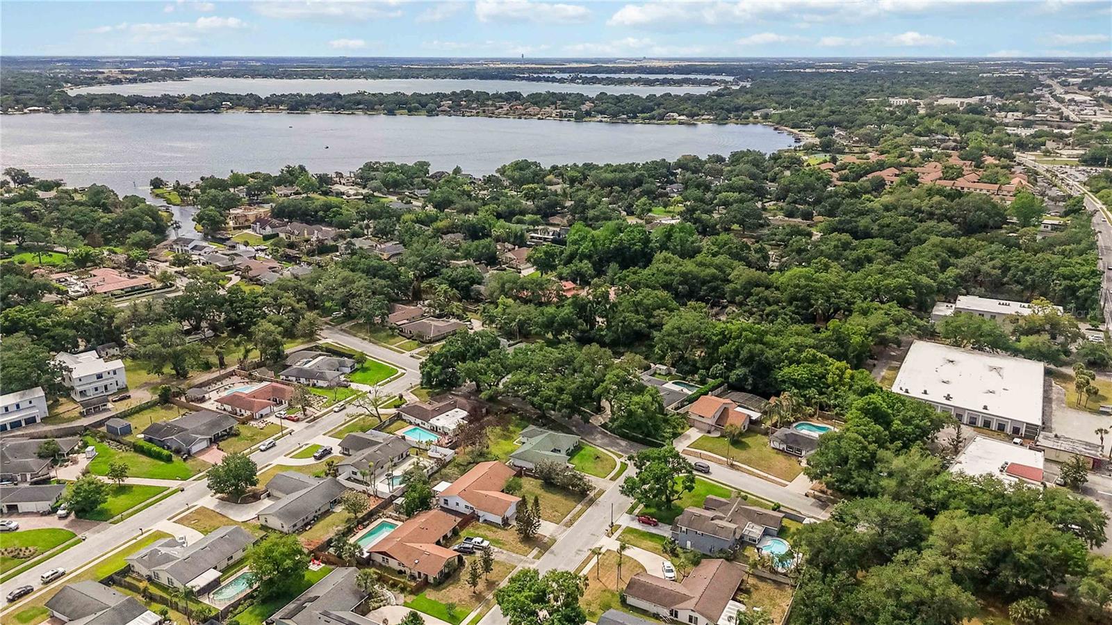 RIVER OAKS - Residential