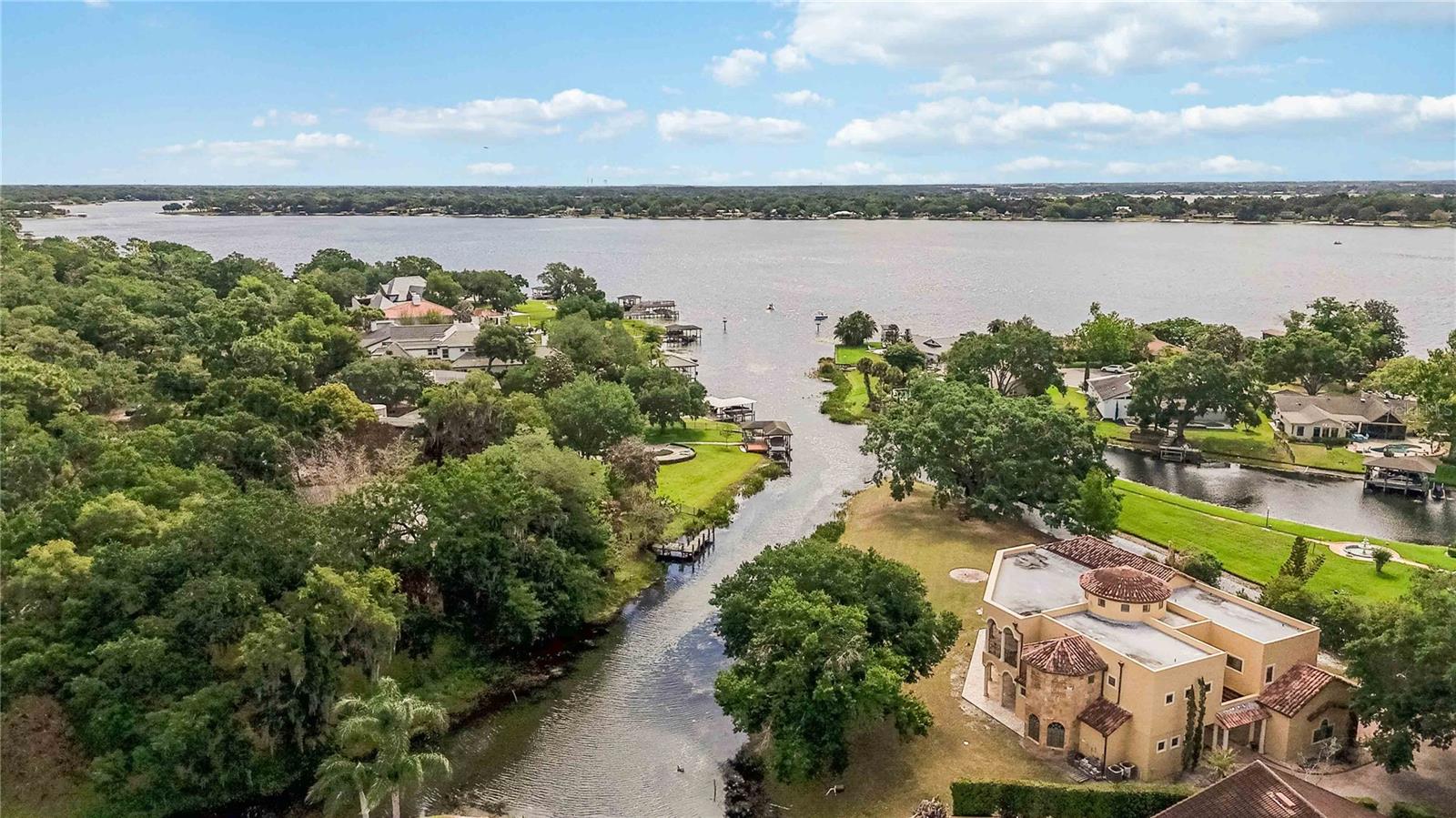 RIVER OAKS - Residential