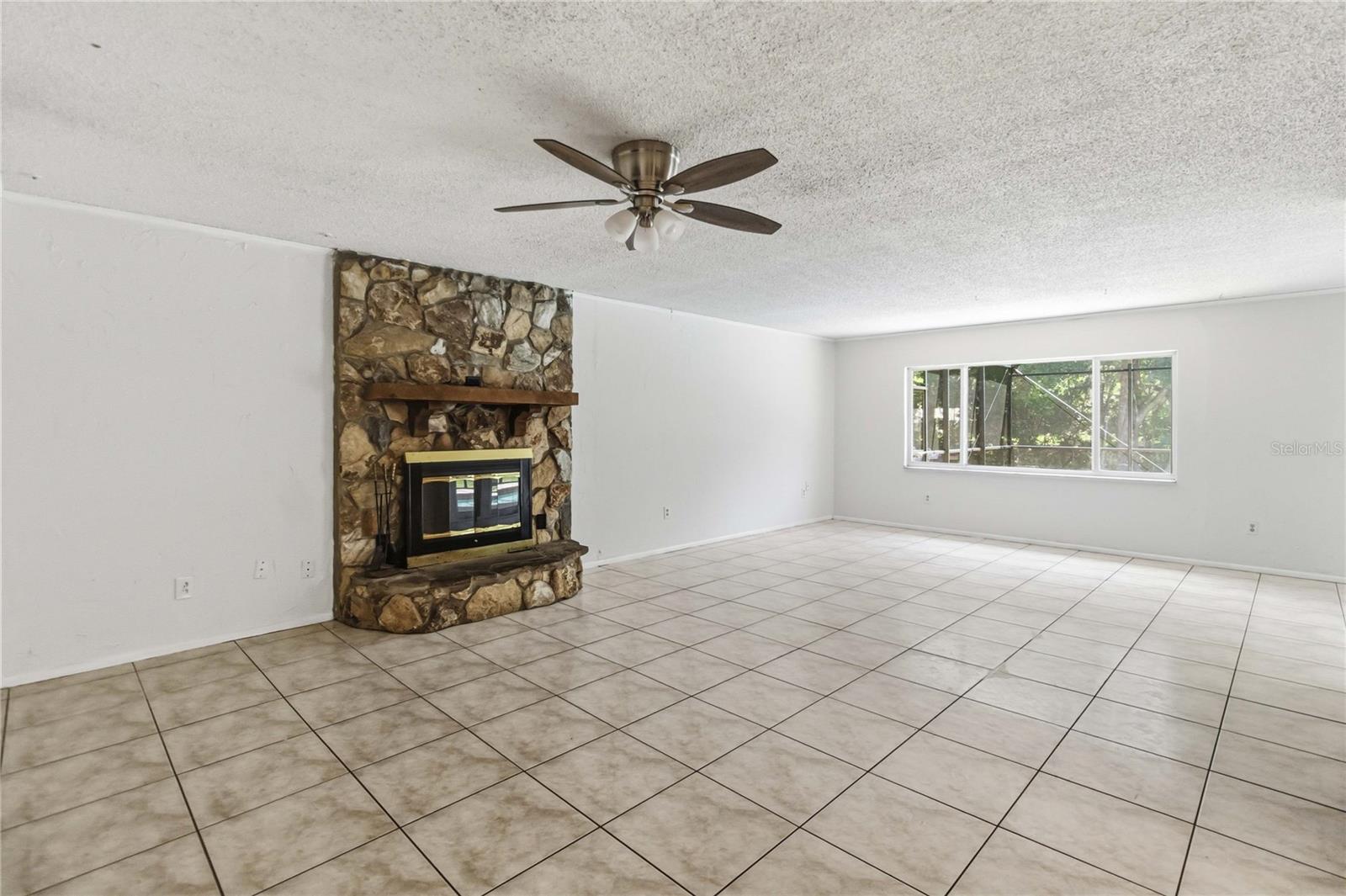 RIVER OAKS - Residential