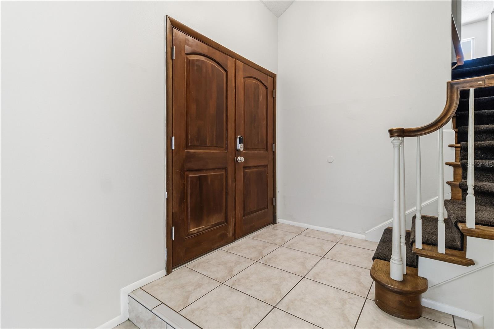 RIVER OAKS - Residential