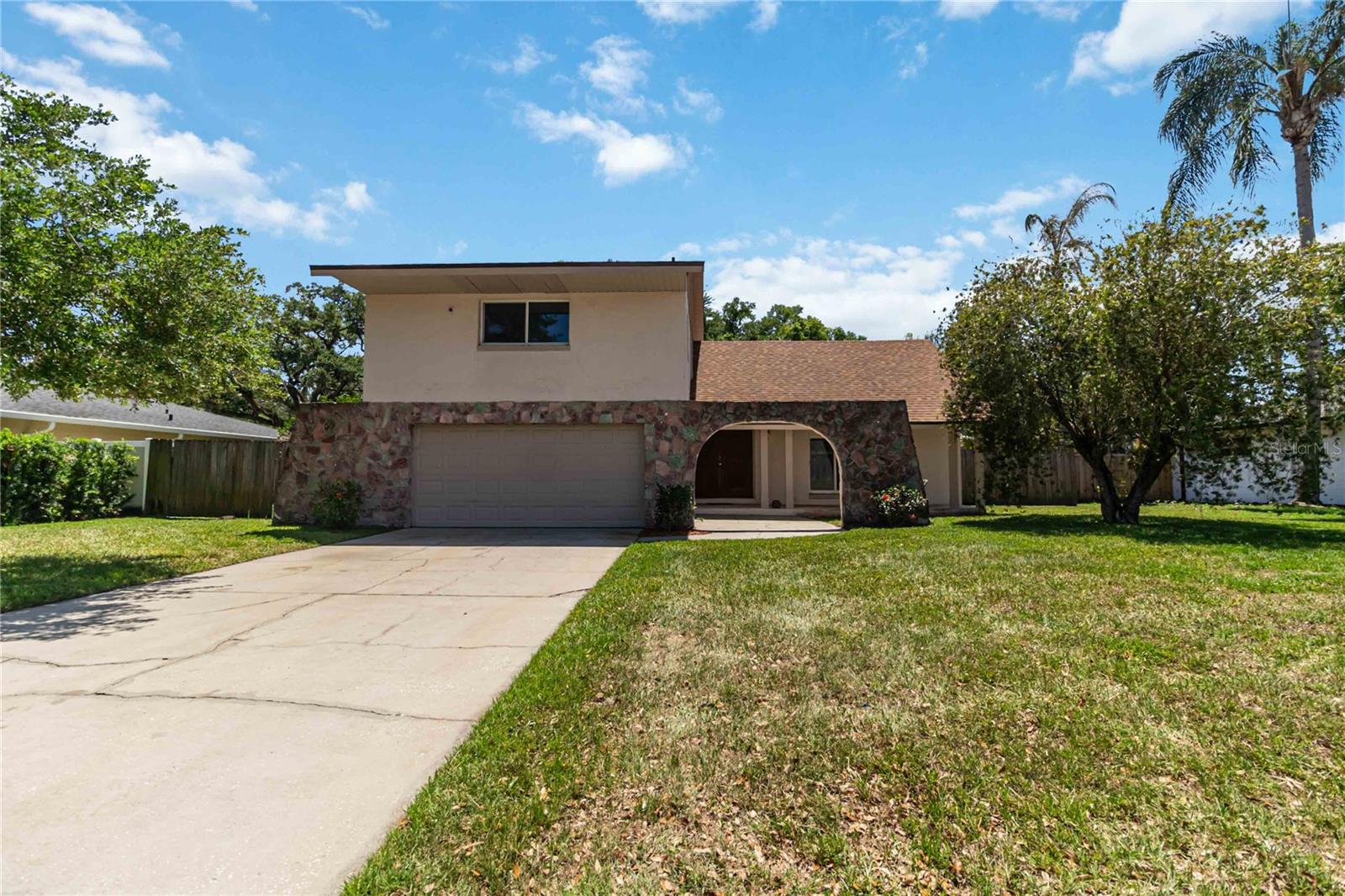 RIVER OAKS - Residential