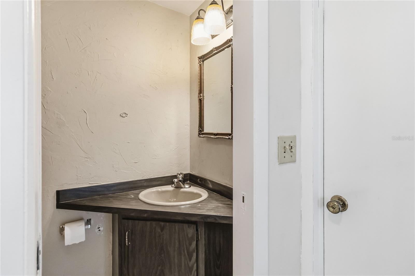 RIVER OAKS - Residential