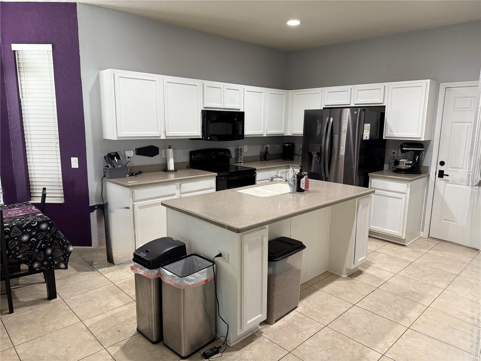 4665 SW 40TH PLACE