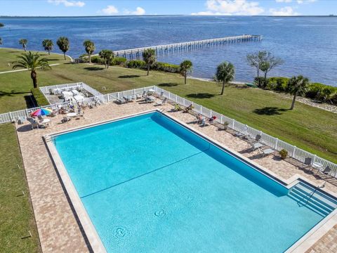 A home in PORT CHARLOTTE