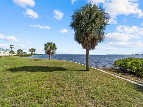 A home in PORT CHARLOTTE