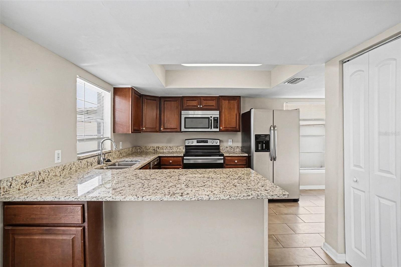 LAKEVIEW VILLAGE SEC K UNI - Residential