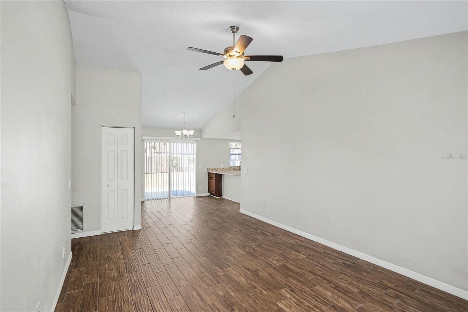 LAKEVIEW VILLAGE SEC K UNI - Residential