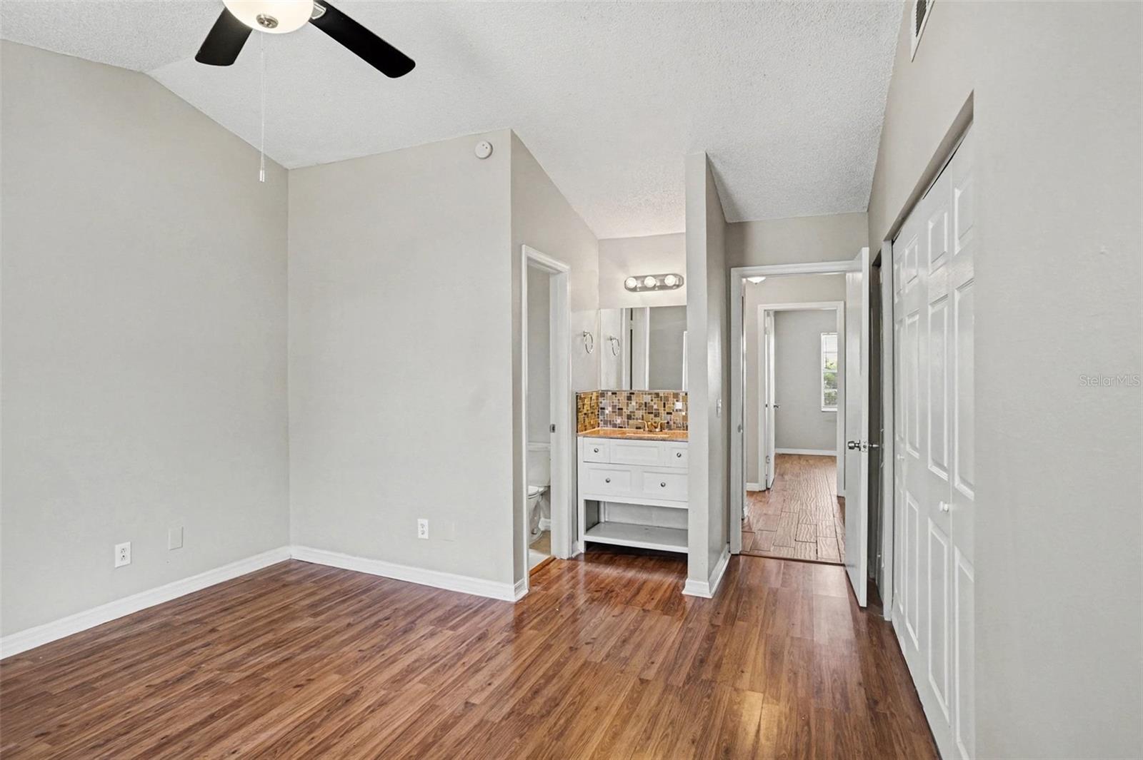 LAKEVIEW VILLAGE SEC K UNI - Residential