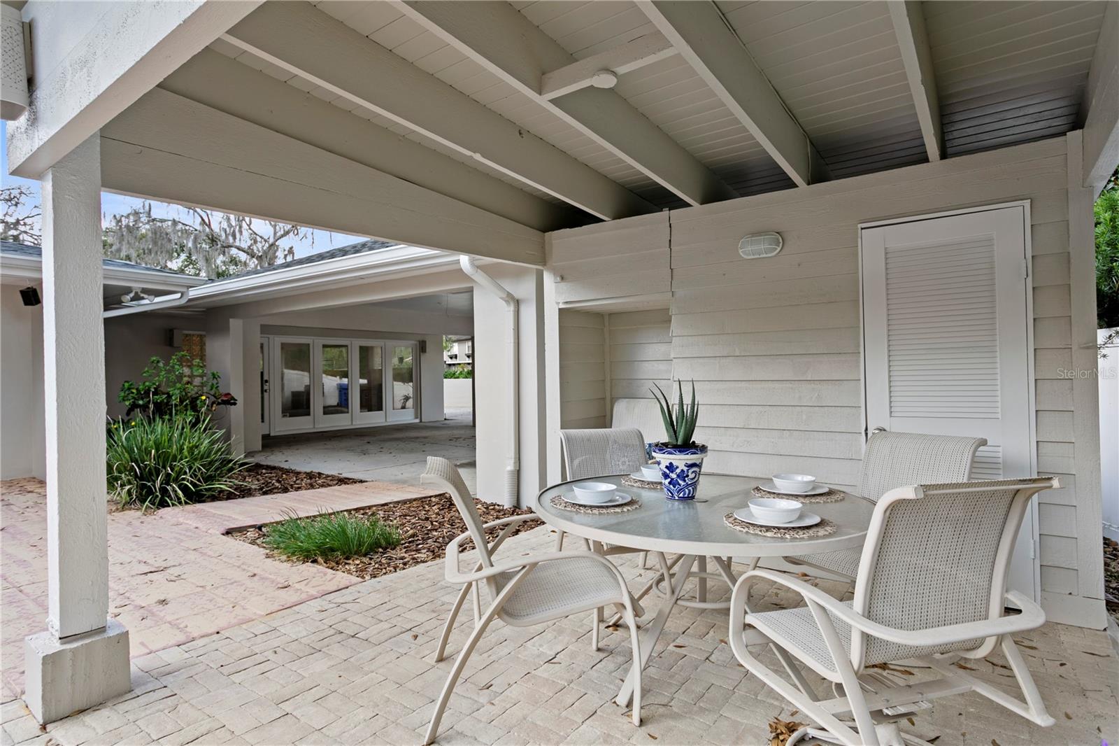 CARROLLWOOD VILLAGE SEC 1 - Residential