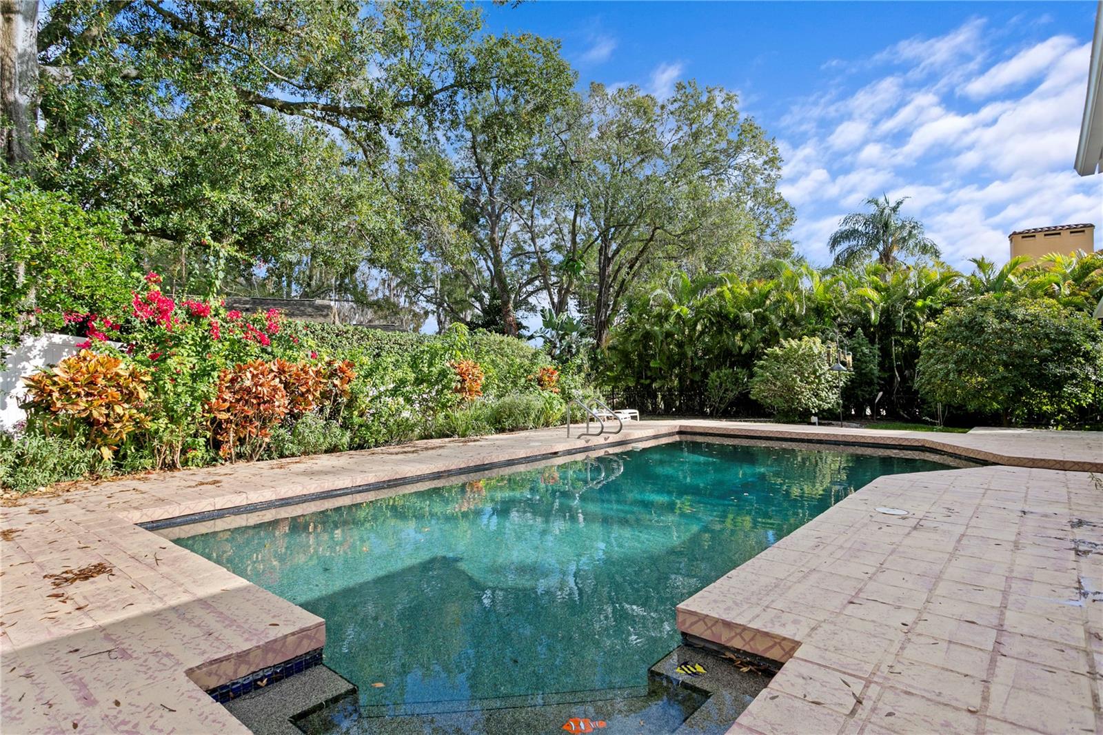 CARROLLWOOD VILLAGE SEC 1 - Residential