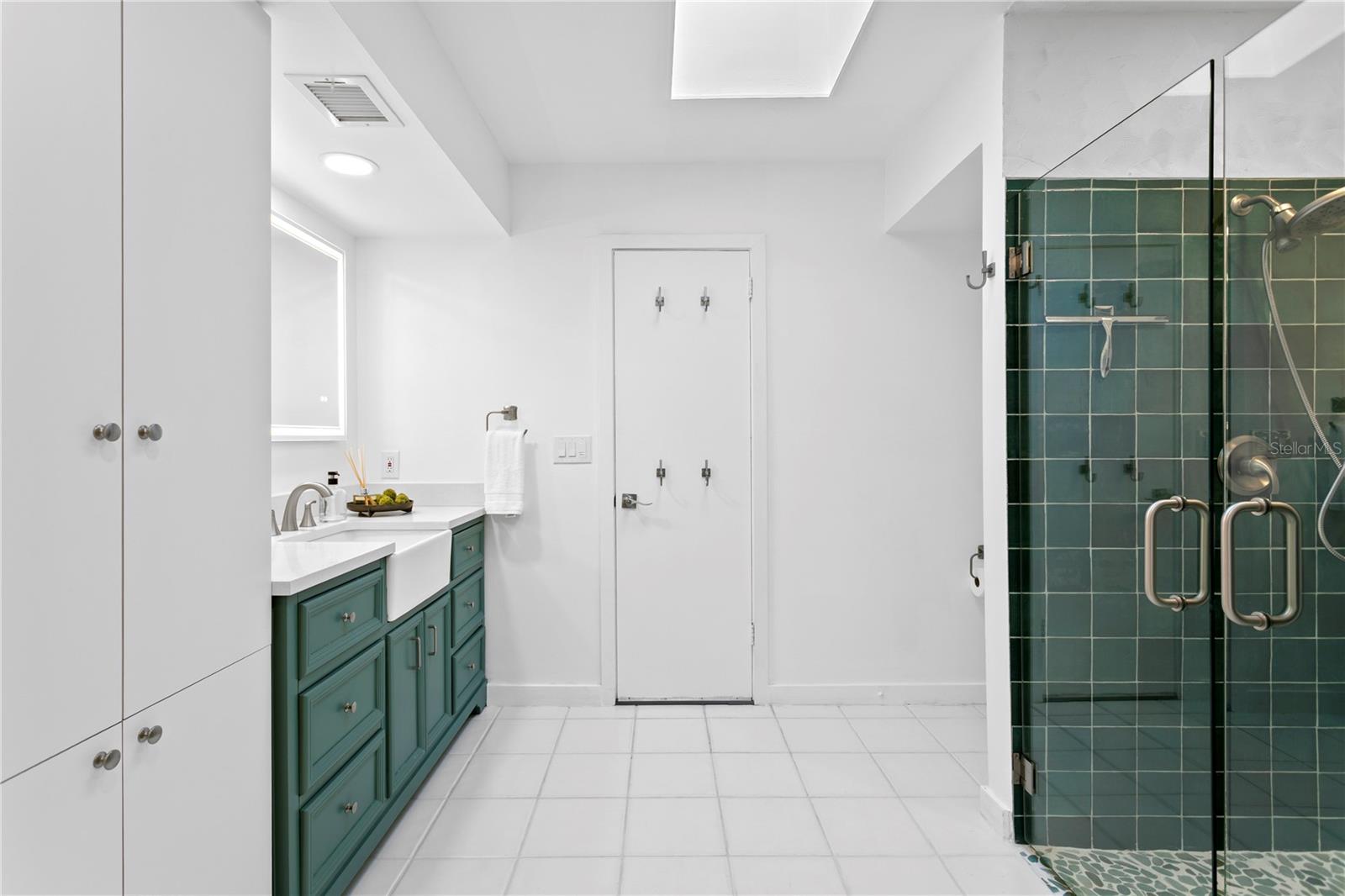 CARROLLWOOD VILLAGE SEC 1 - Residential