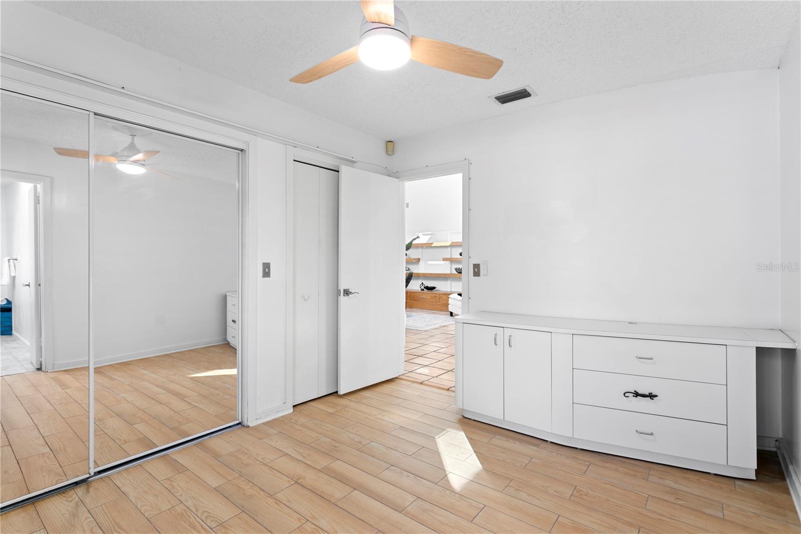 CARROLLWOOD VILLAGE SEC 1 - Residential