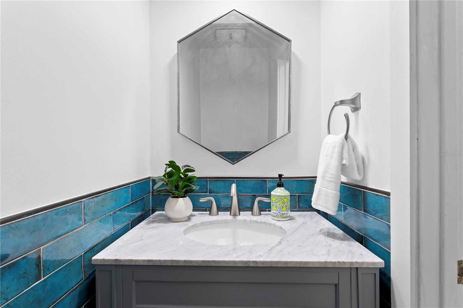 CARROLLWOOD VILLAGE SEC 1 - Residential