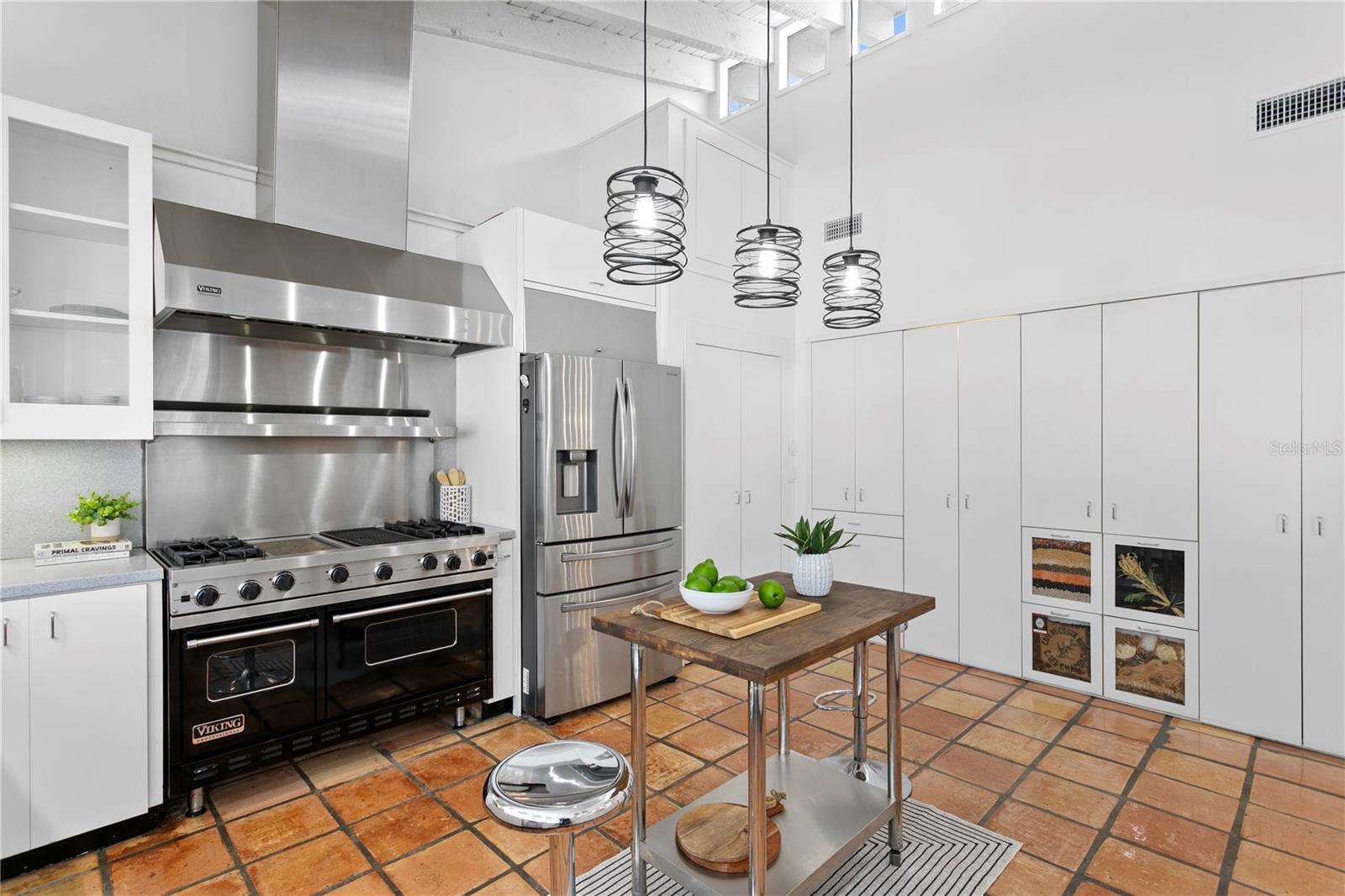 CARROLLWOOD VILLAGE SEC 1 - Residential