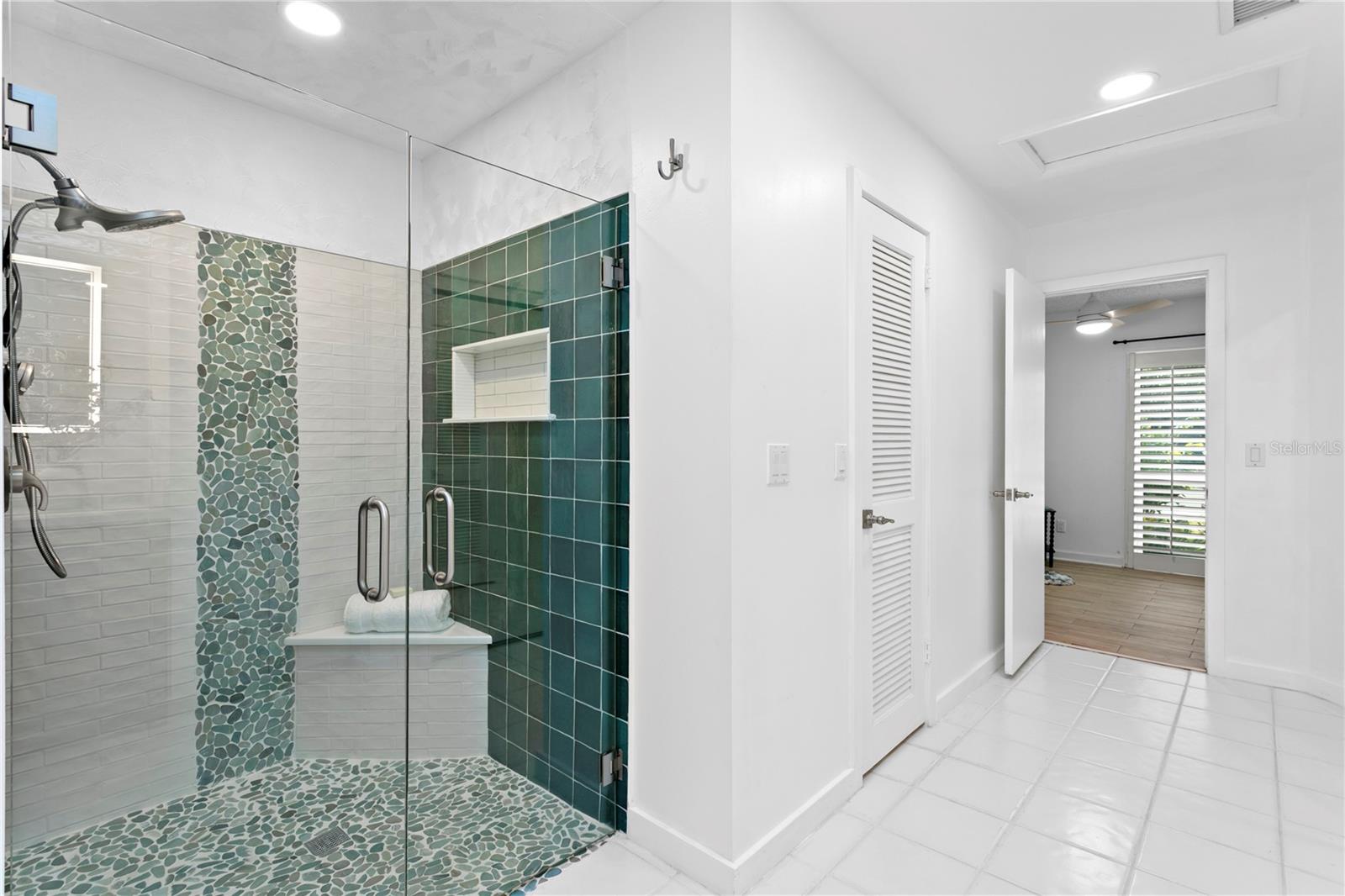 CARROLLWOOD VILLAGE SEC 1 - Residential