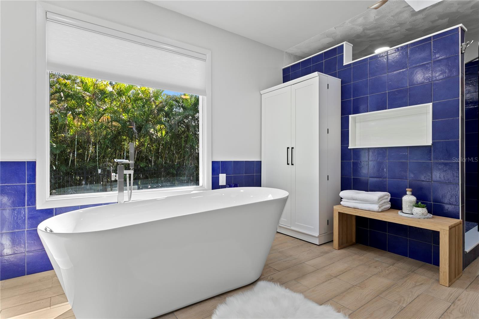 CARROLLWOOD VILLAGE SEC 1 - Residential