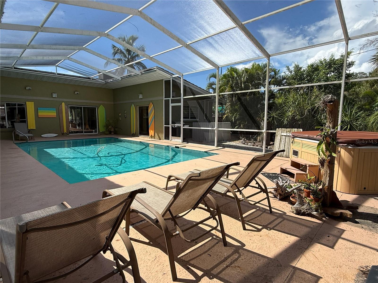 5541 CAPE AQUA DRIVE