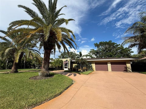 Photo of 5541 Cape Aqua Drive, Sarasota, FL 34242 (MLS # A4704963)