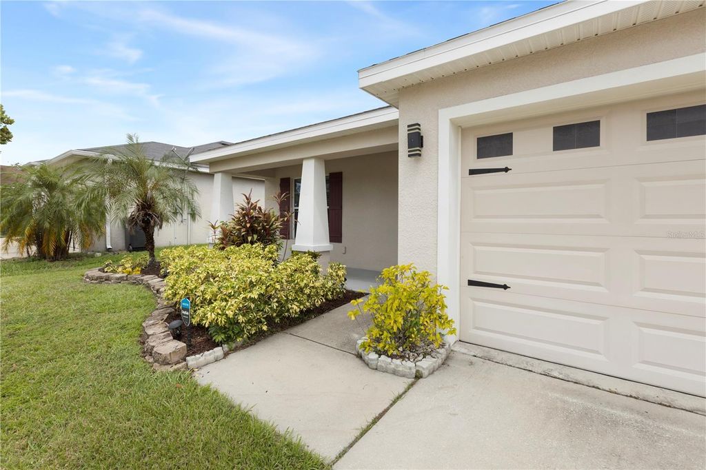 Photo of 719 Vineyard Reserve Court, Seffner, FL 33584 (MLS # TB8422599)