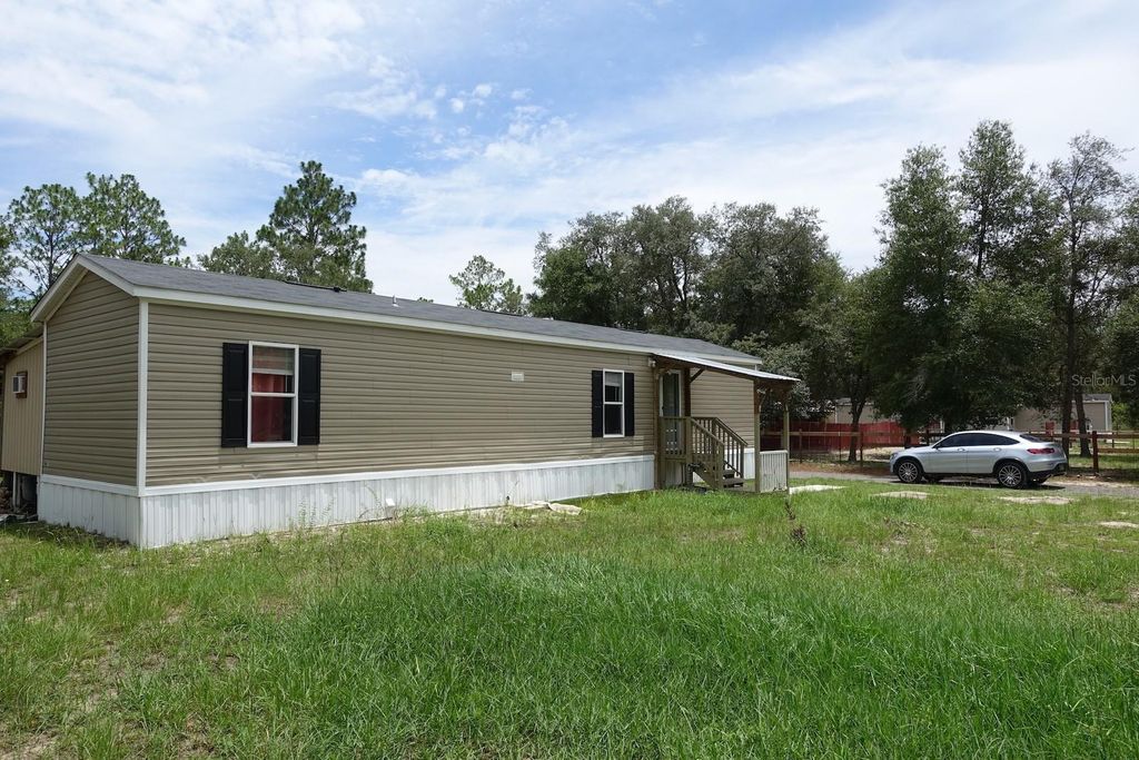Photo of 4299 SW 190th Court, Dunnellon, FL 34432 (MLS # OM705210)