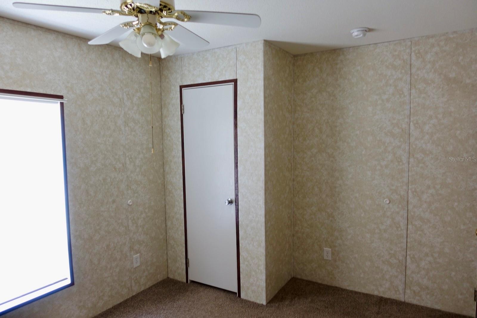 LAKE TROPICANA RANCHETTES - Residential