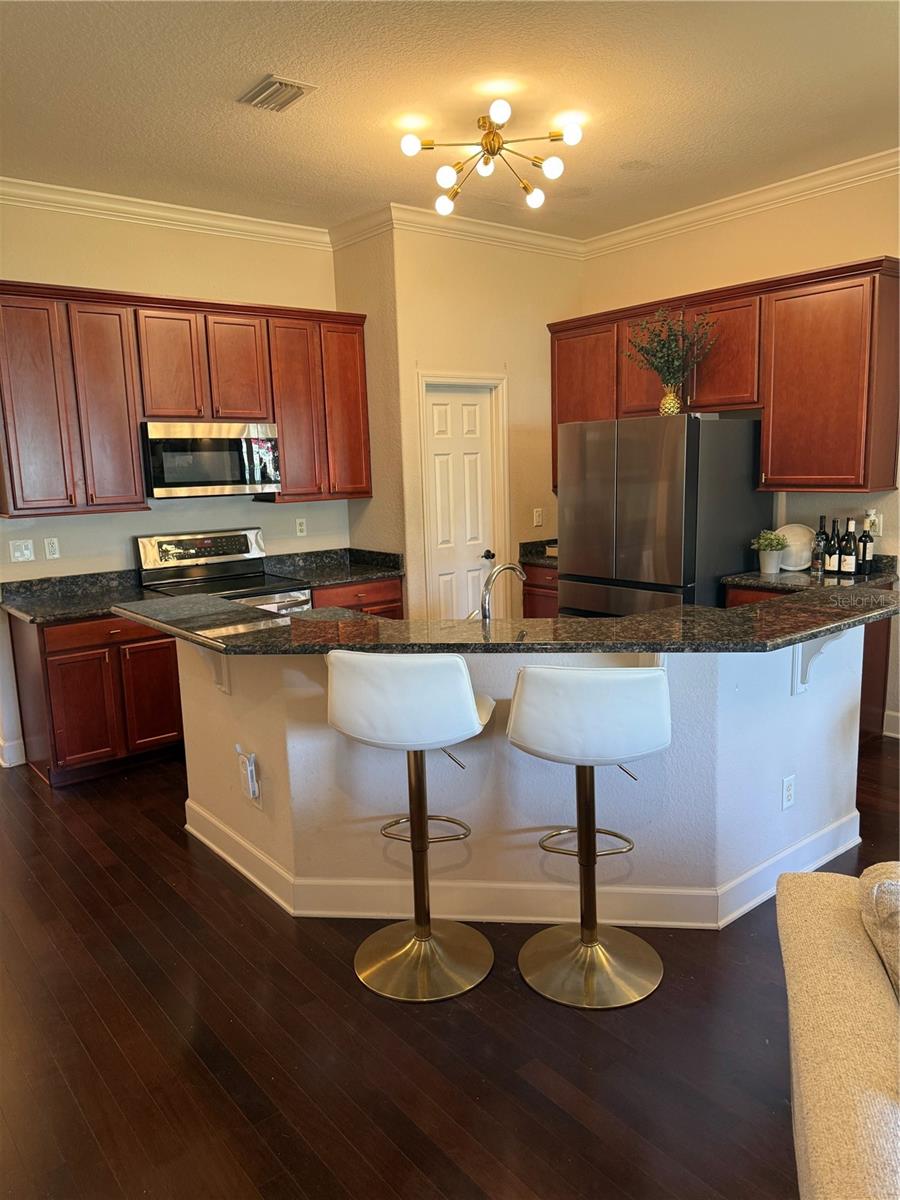 GROVELAND VILLAS AT GREEN GATE - Residential