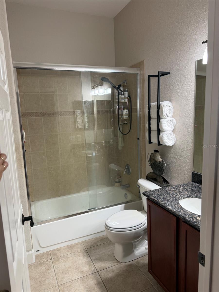 GROVELAND VILLAS AT GREEN GATE - Residential