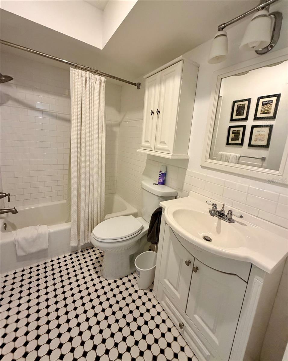 SADDLEBROOK GOLF & COUNTRY CLUB - Residential Lease