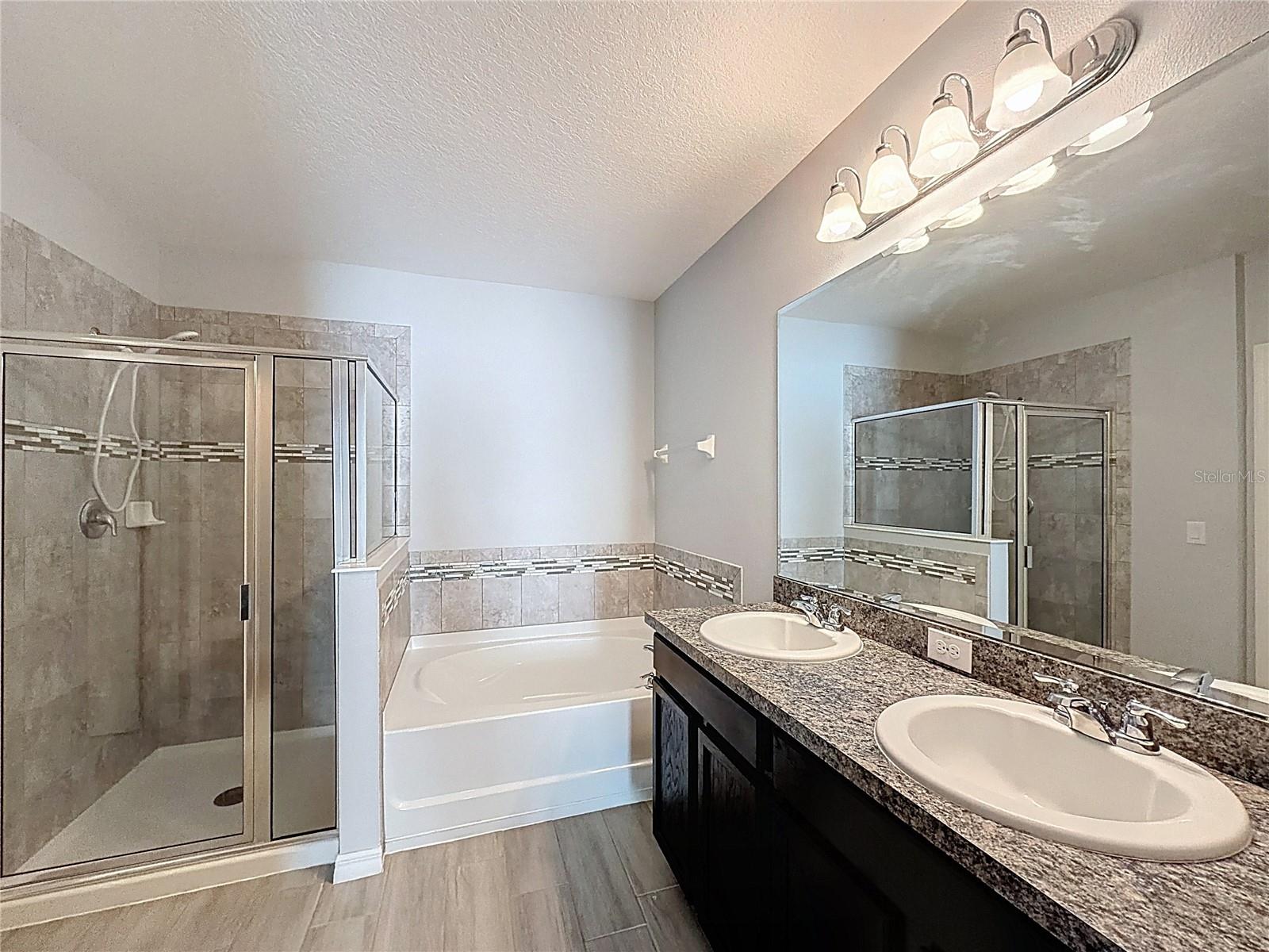 LAUREL ESTATES - Residential Lease