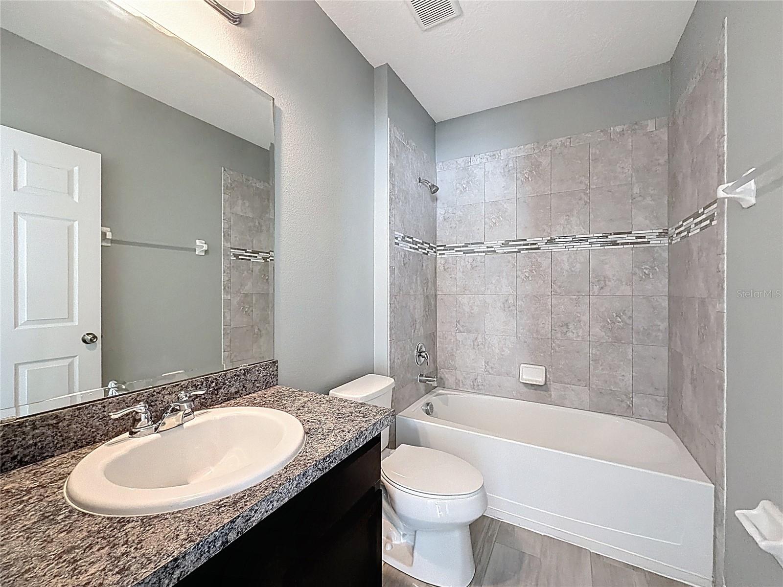 LAUREL ESTATES - Residential Lease