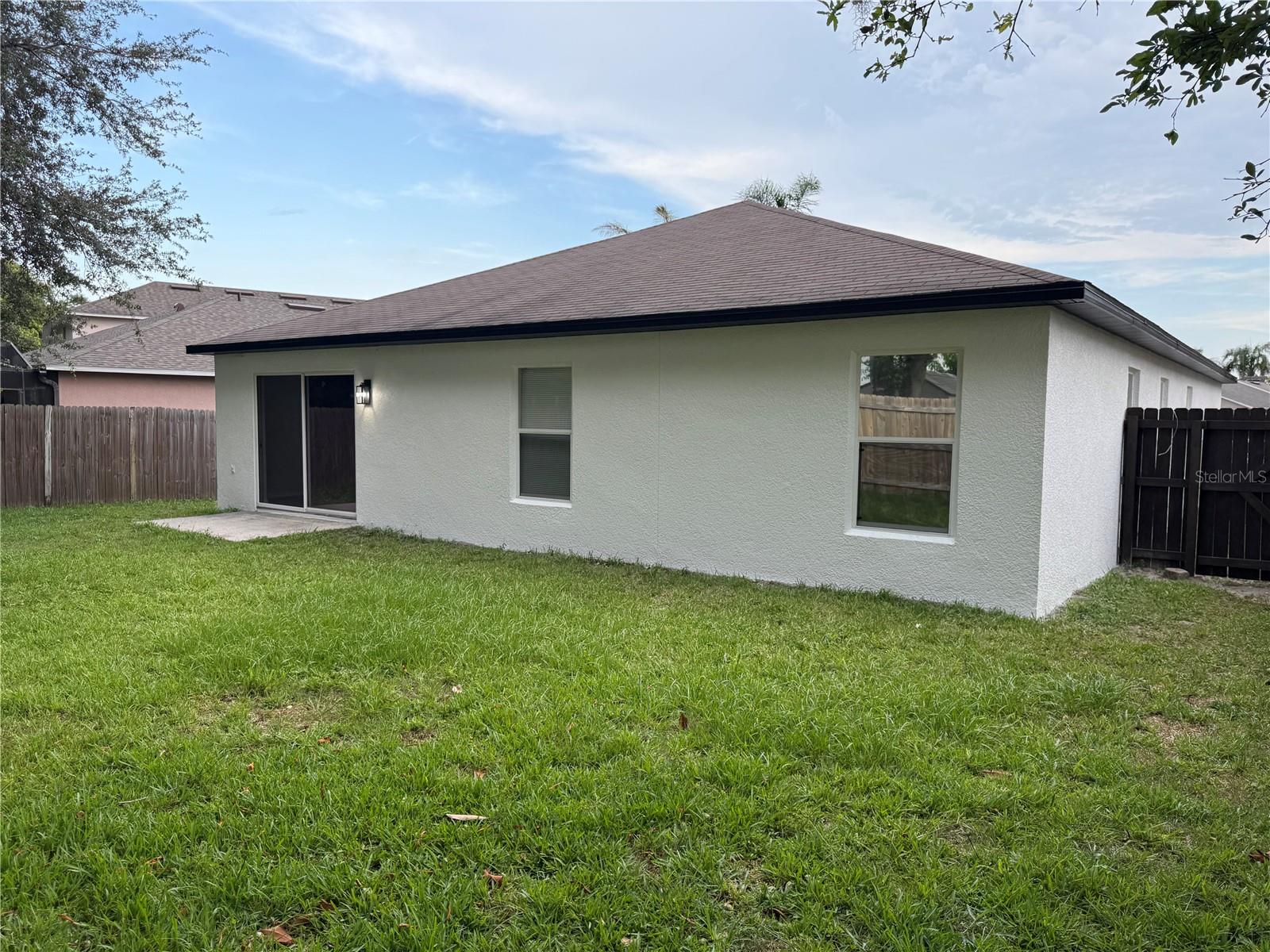 CHASE GROVES UNIT 3 - Residential Lease