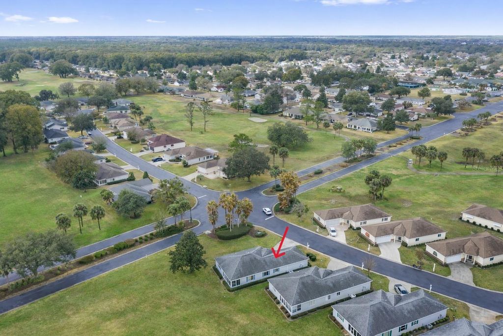 Photo of 13699 SW 111th Avenue, Dunnellon, FL 34432 (MLS # OM719054)