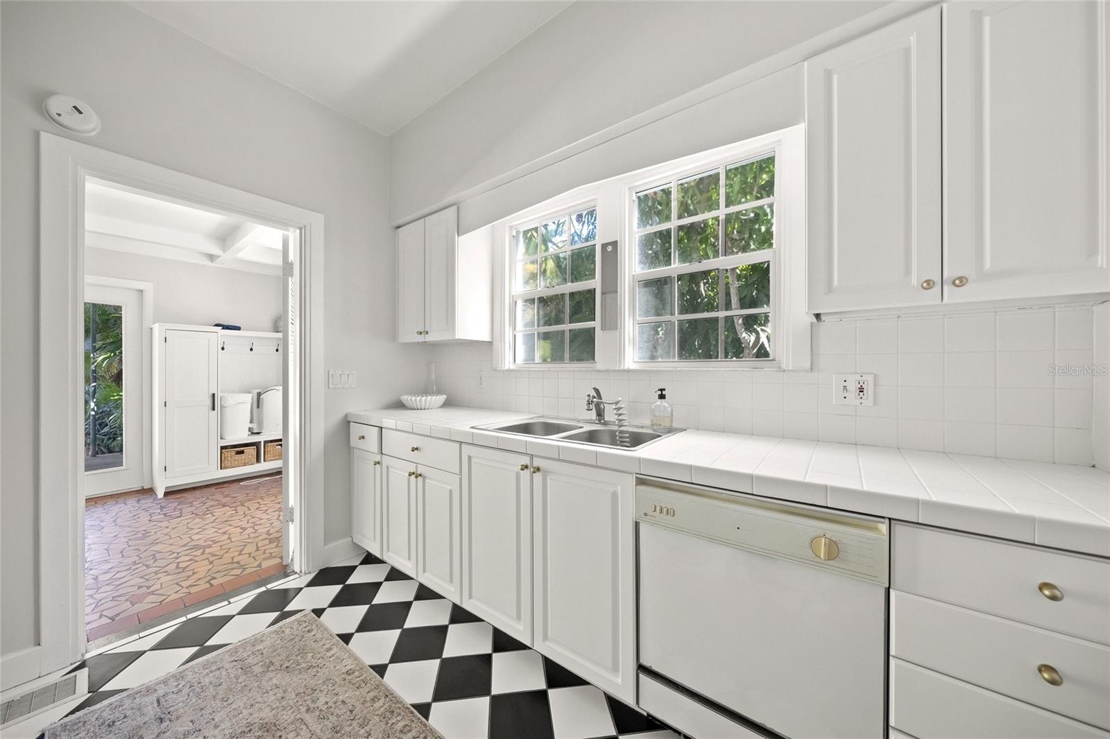 AVONDALE REP - Residential