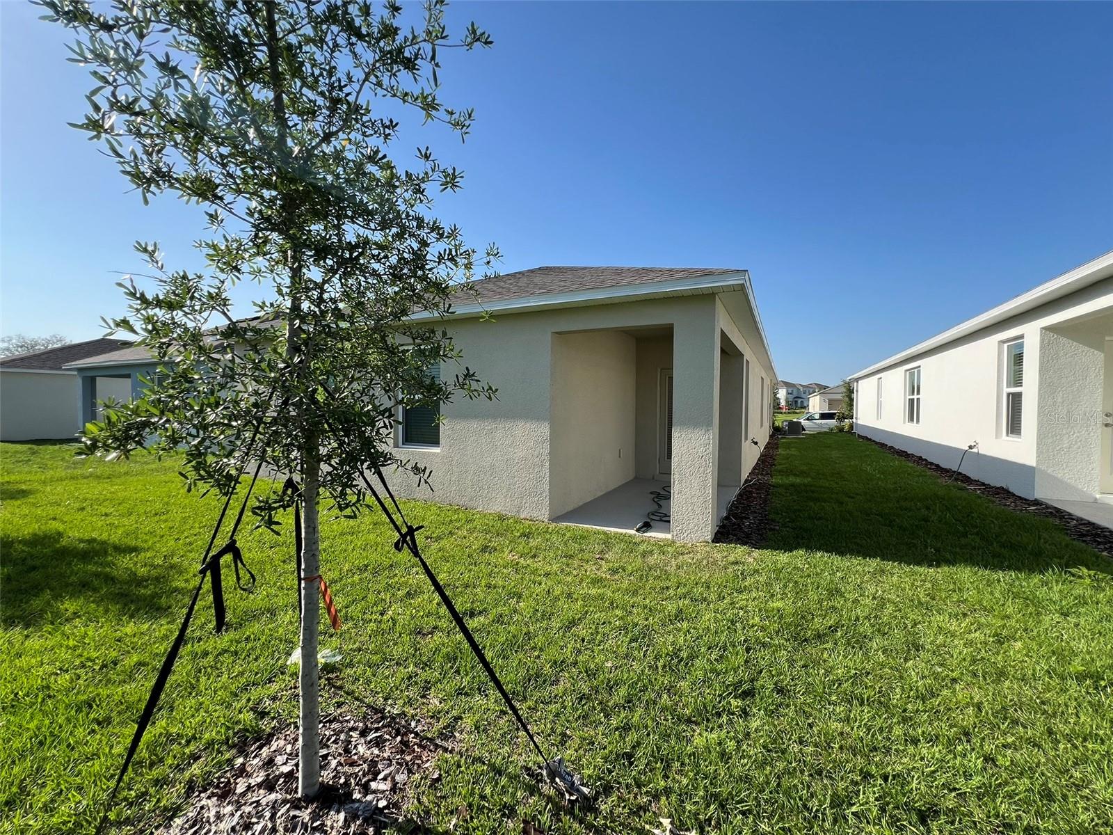 BRADBURY CREEK - Residential Lease