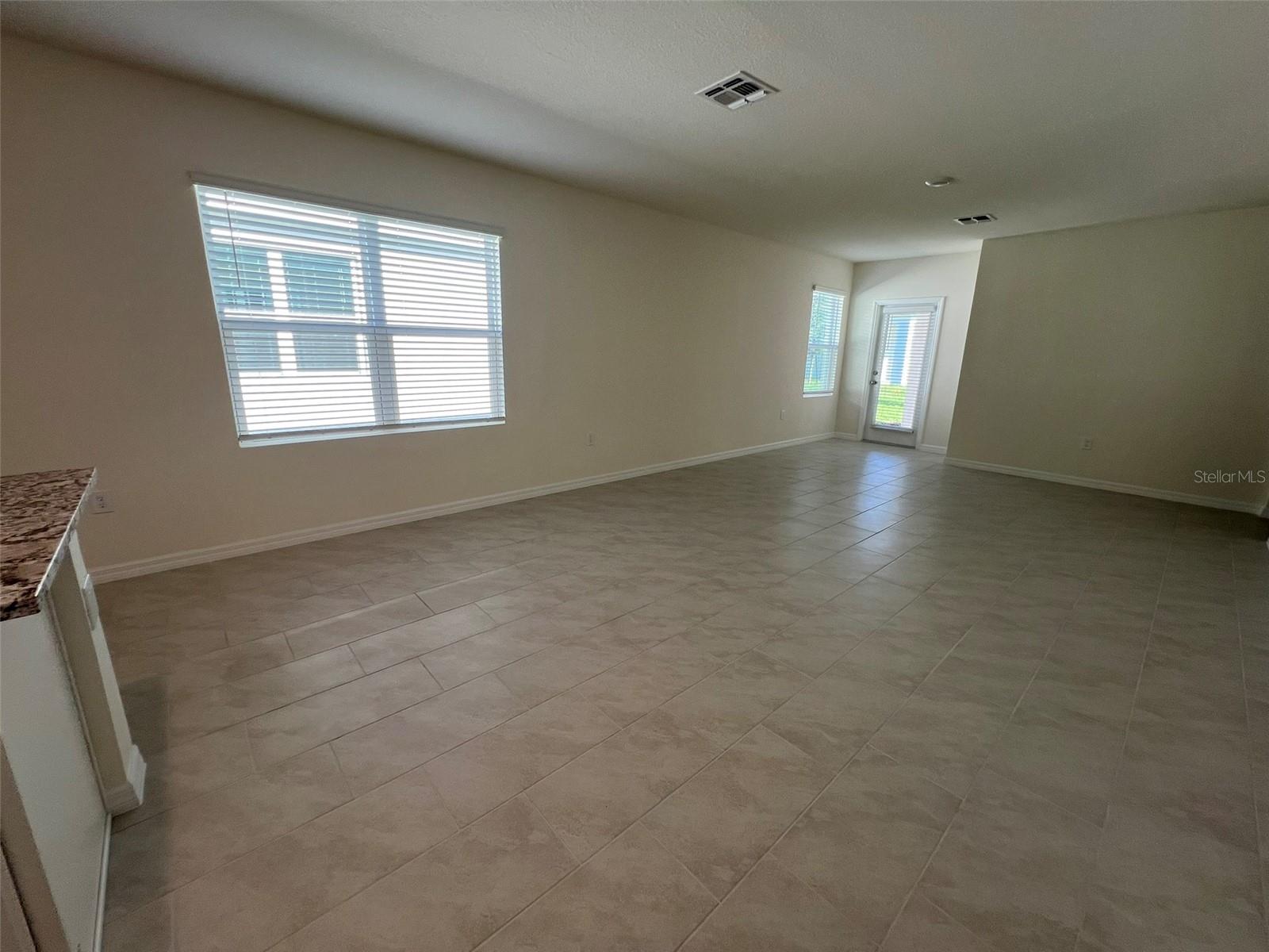 BRADBURY CREEK - Residential Lease