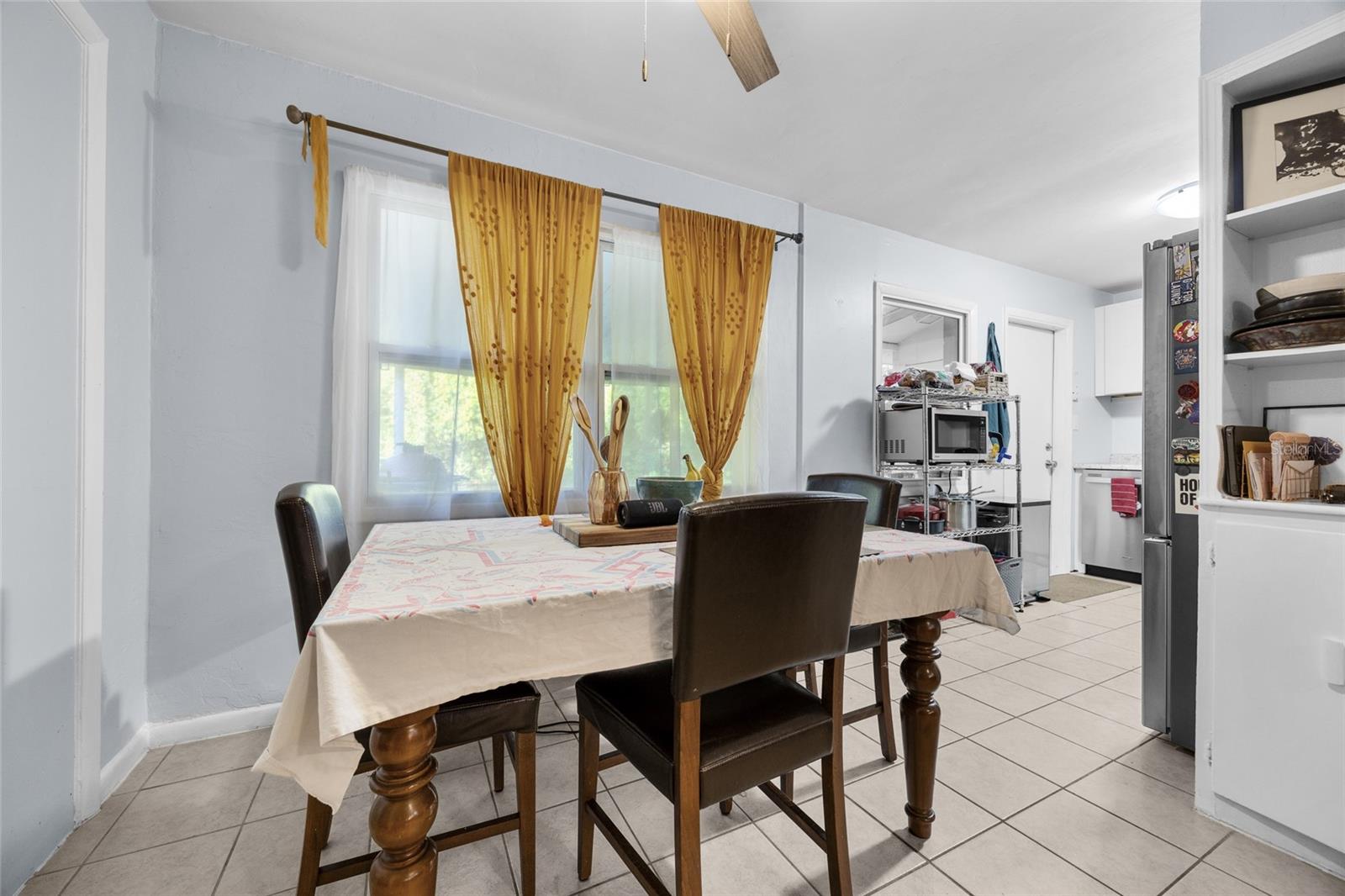 HIGHLAND COURT MANOR - Residential