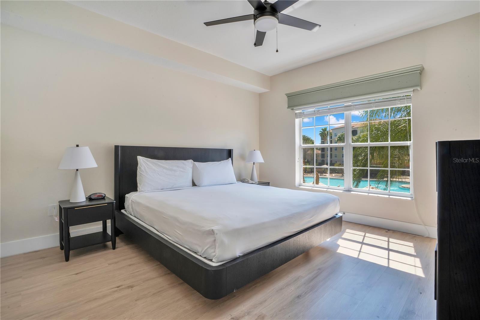 WORLDQUEST RESIDENCE - Residential