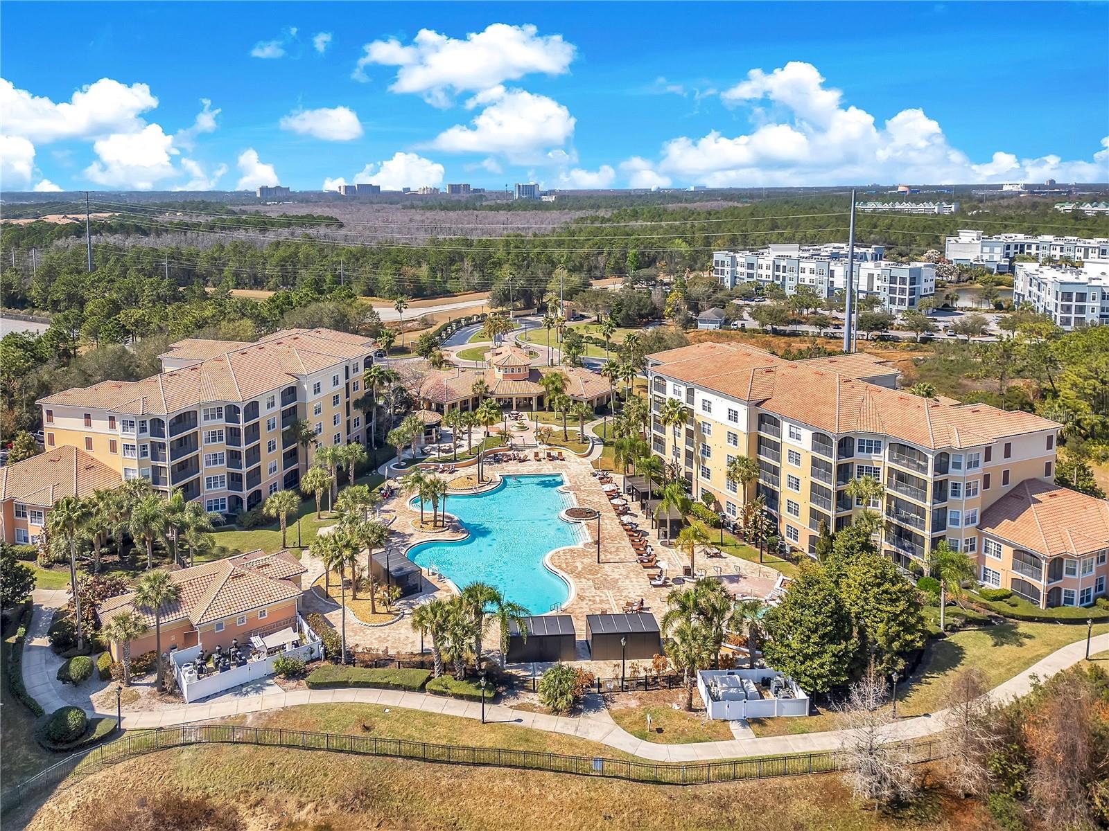 WORLDQUEST RESIDENCE - Residential